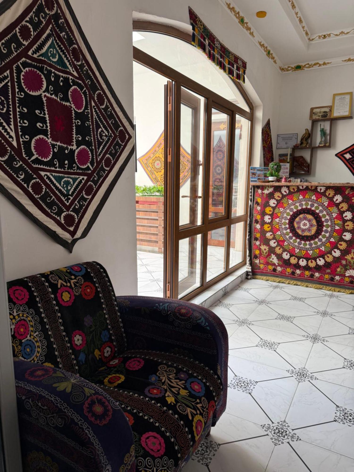 Art Suzani Hotel بخارى المظهر الخارجي الصورة